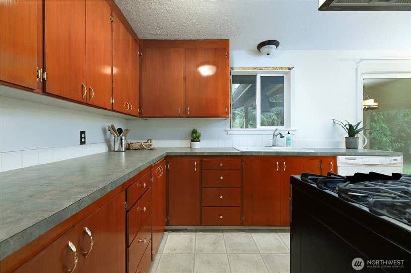 Property photo for 5902 178th Street SW, Lynnwood photo 15