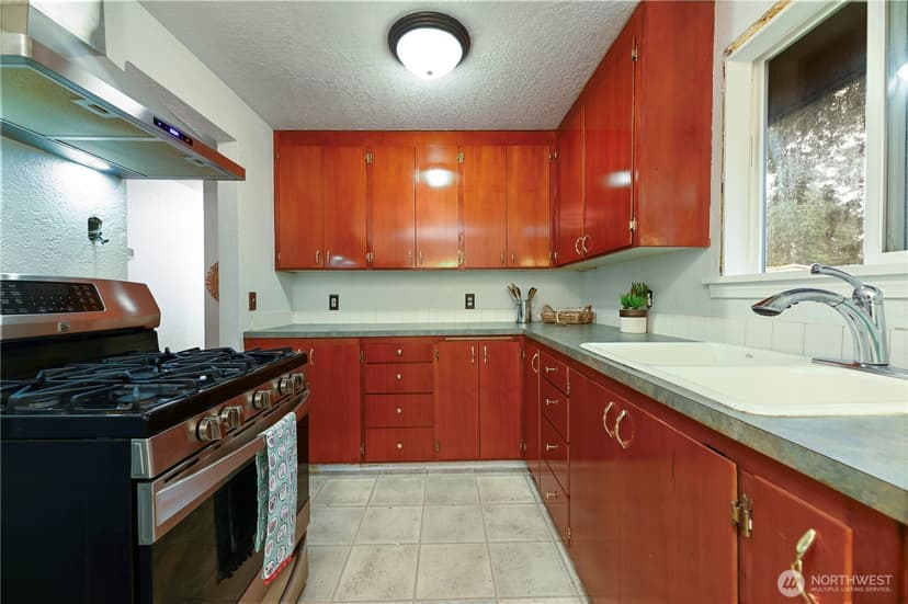 Property photo for 5902 178th Street SW, Lynnwood photo 14