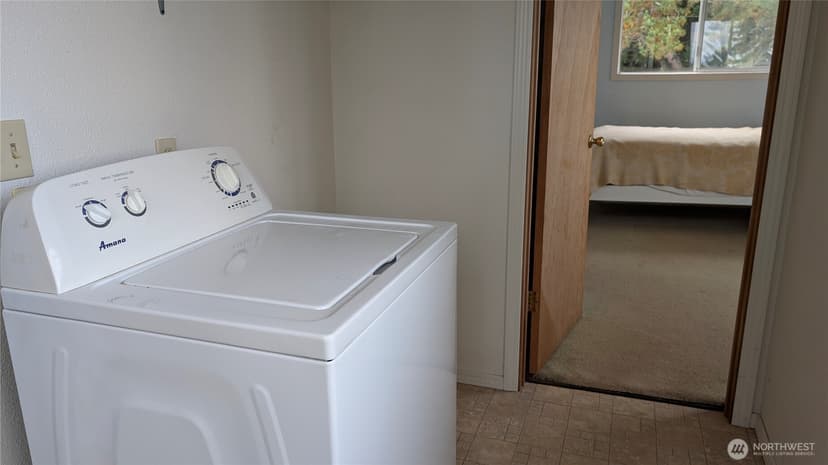 Property photo for 4904 Blue Lady Lane, Langley photo 6