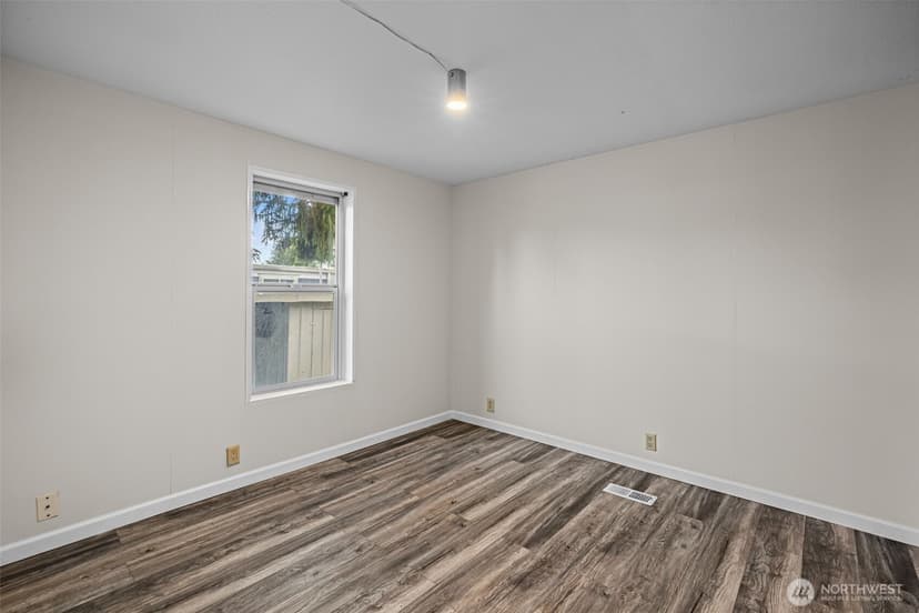 Property photo for 10302 Lakeview Avenue SW #42, Lakewood photo 14