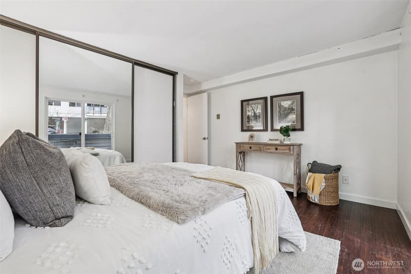 Property photo for 3700 26th Place W #203, Seattle photo 7