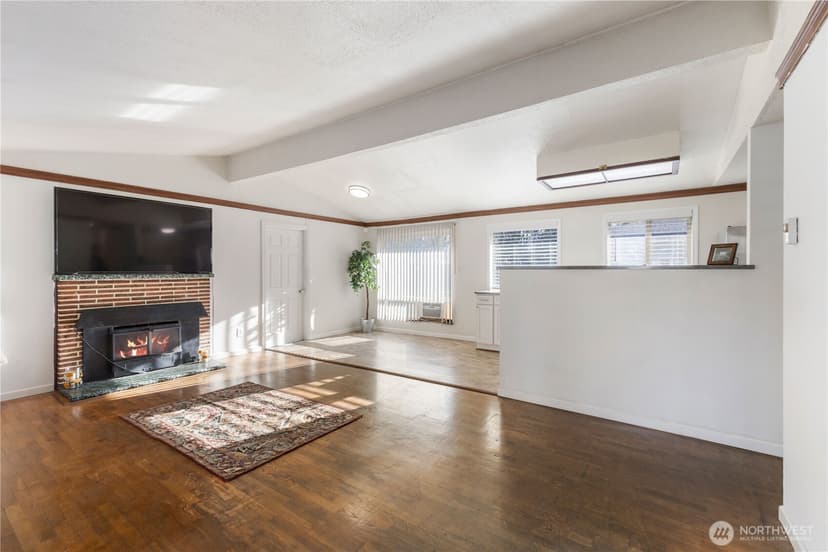 Property photo for 6012 83rd Street SW, Lakewood photo 4