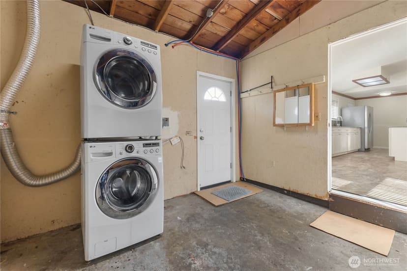 Property photo for 6012 83rd Street SW, Lakewood photo 19