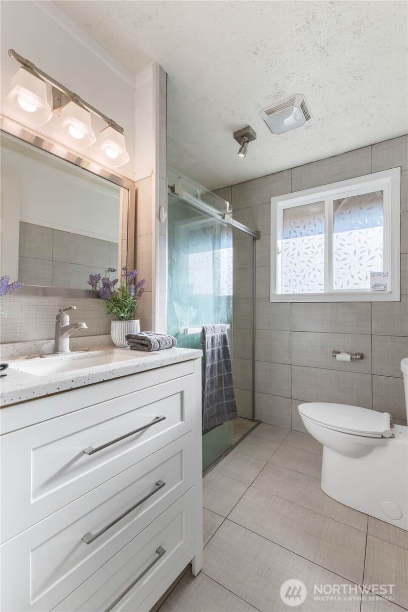 Property photo for 6012 83rd Street SW, Lakewood photo 14