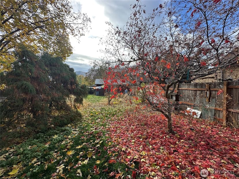 Property photo for 426 E Wapato Avenue, Chelan photo 5