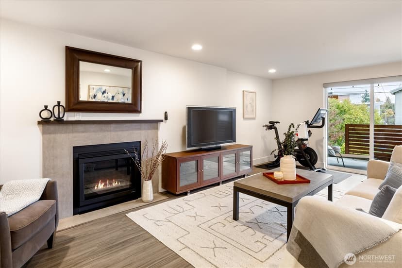 Property photo for 5614 40th Avenue W, Seattle photo 32