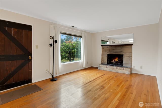 Property photo for 1316 SW 116th Street, Seattle photo 5
