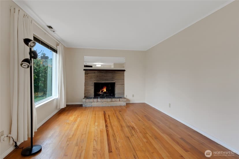 Property photo for 1316 SW 116th Street, Seattle photo 6