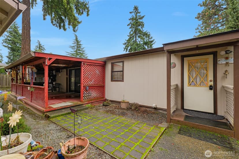 Property photo for 6217 4th Street E, Tacoma photo 8