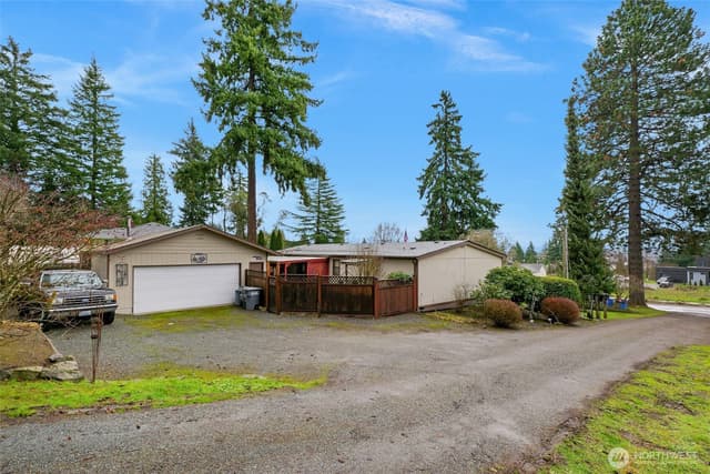 Property photo for 6217 4th Street E, Tacoma photo 2