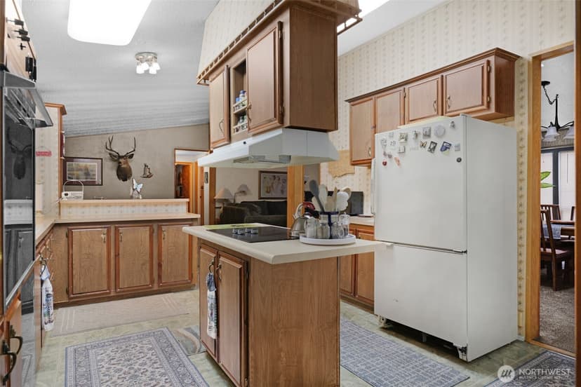 Property photo for 6217 4th Street E, Tacoma photo 11