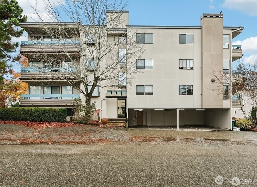 Property photo for 12300 33rd Avenue NE #402, Seattle photo 23