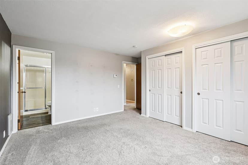 Property photo for 12300 33rd Avenue NE #402, Seattle photo 15