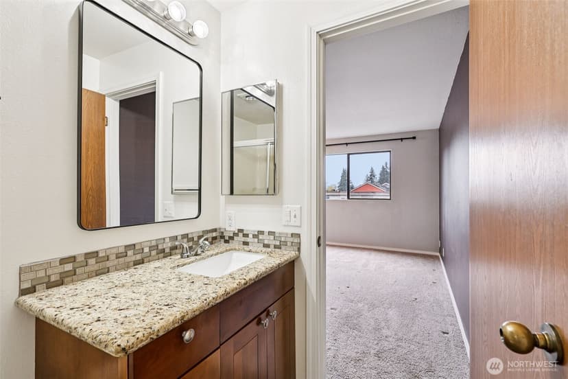 Property photo for 12300 33rd Avenue NE #402, Seattle photo 16