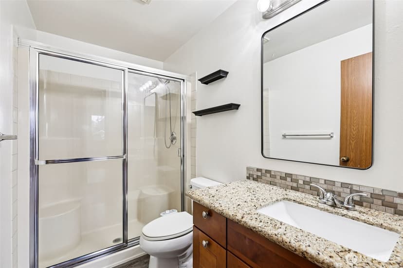 Property photo for 12300 33rd Avenue NE #402, Seattle photo 17