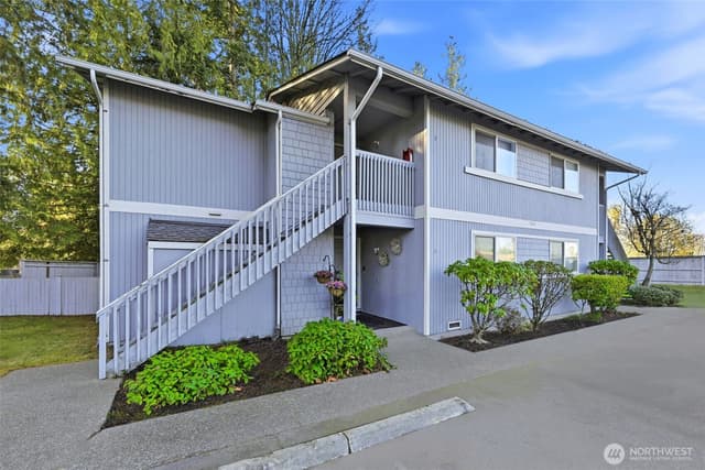 Property photo for 9105 1st Pl NE #1, Lake Stevens photo 2