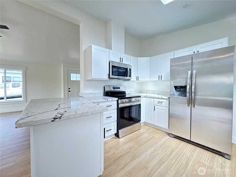 Property photo for 1821 75th Street E #5, Tacoma photo 5