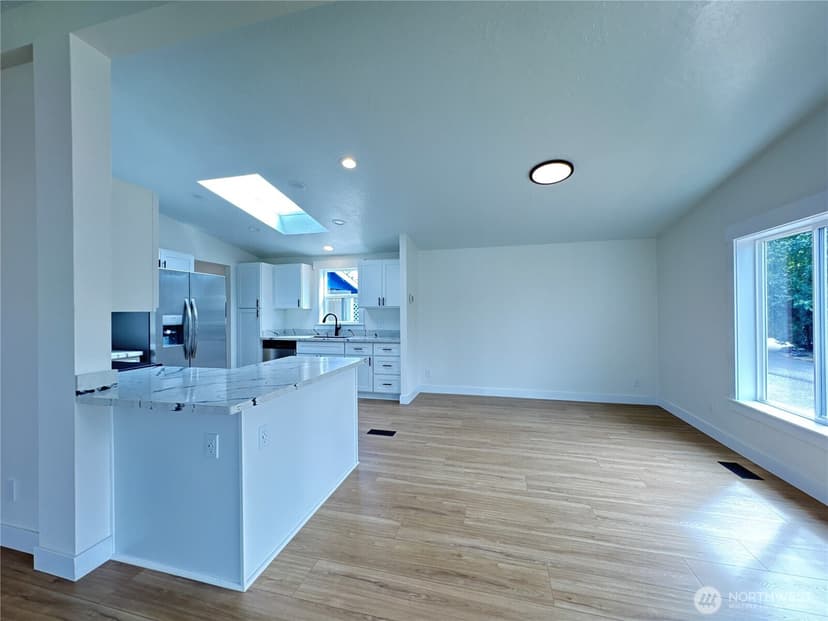 Property photo for 1821 75th Street E #5, Tacoma photo 7