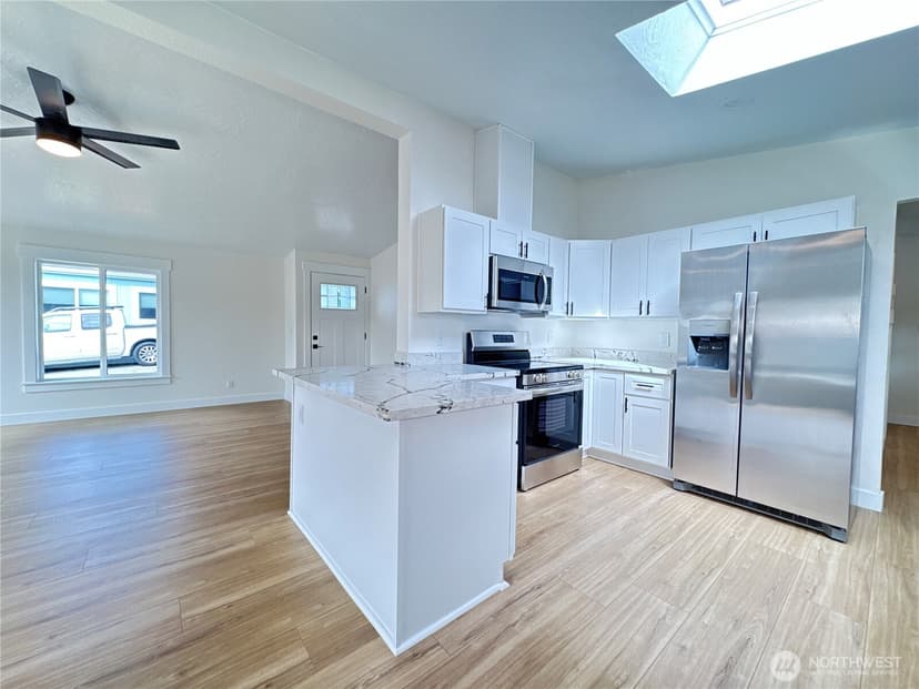 Property photo for 1821 75th Street E #5, Tacoma photo 6