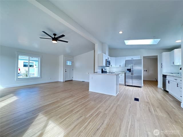 Property photo for 1821 75th Street E #5, Tacoma photo 3