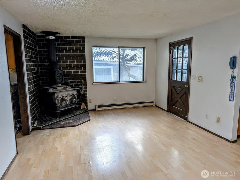 Property photo for 11214 34th Avenue E, Tacoma photo 9
