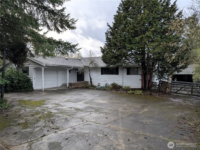 Property photo for 11214 34th Avenue E, Tacoma