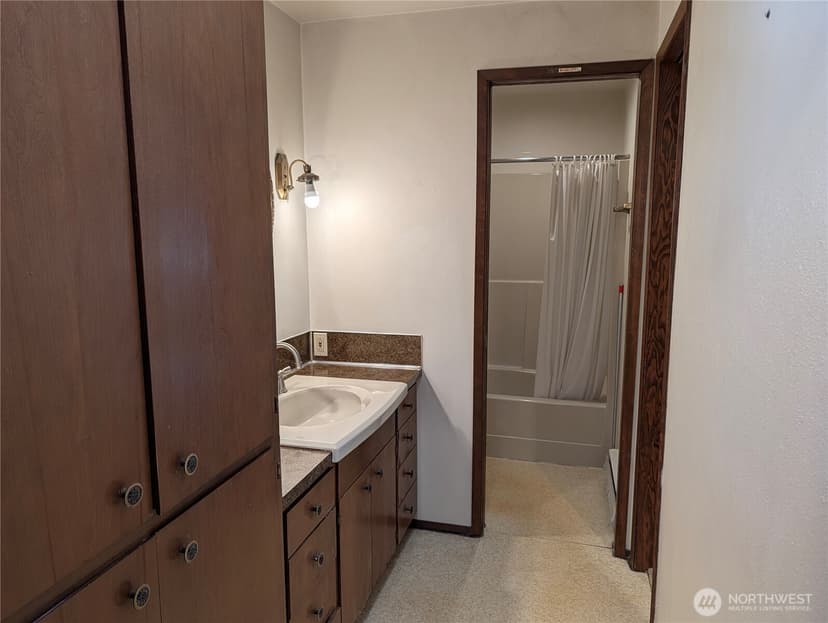 Property photo for 11214 34th Avenue E, Tacoma photo 16