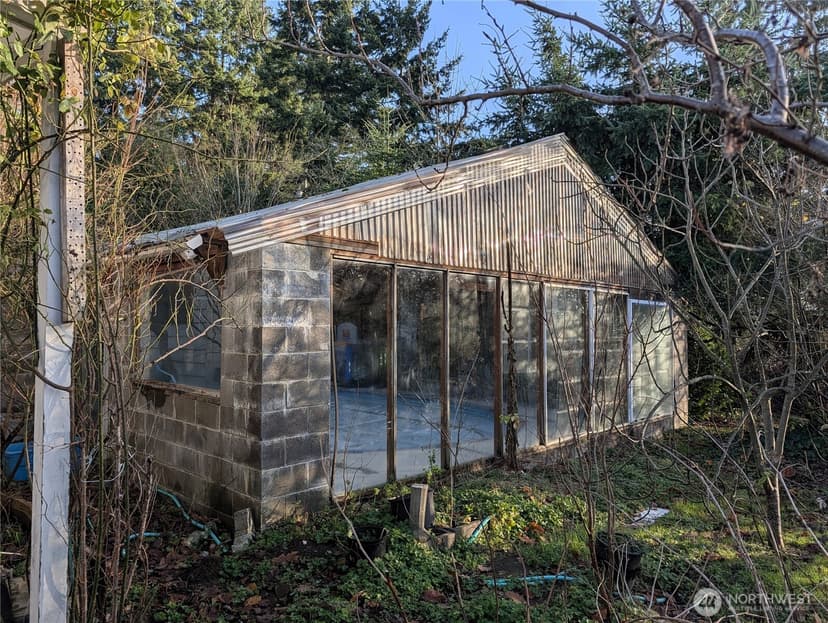 Property photo for 11214 34th Avenue E, Tacoma photo 12
