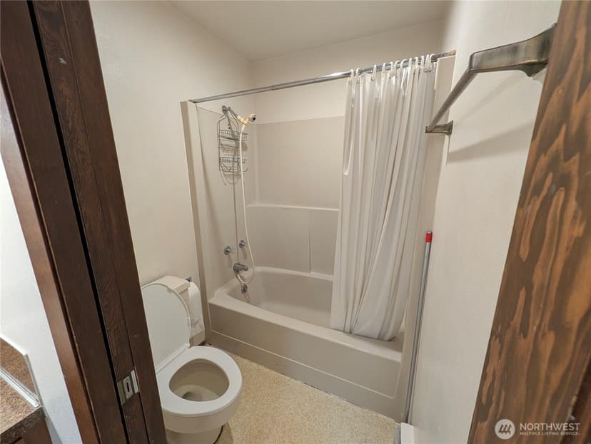 Property photo for 11214 34th Avenue E, Tacoma photo 17