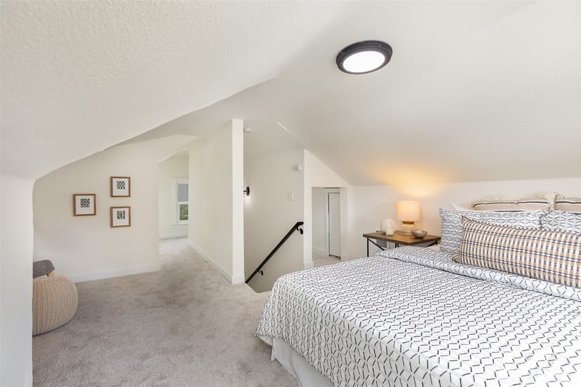 Property photo for 8416 Duncan Avenue S, Seattle photo 13