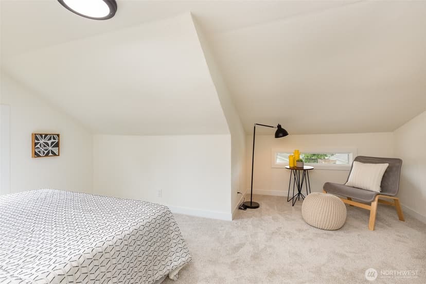 Property photo for 8416 Duncan Avenue S, Seattle photo 14