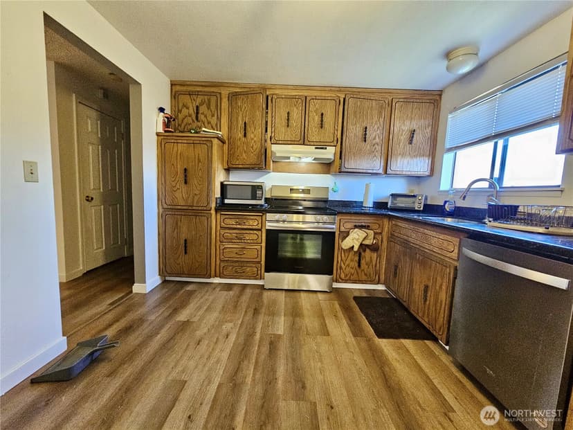Property photo for 18028 51st Avenue S, SeaTac photo 6