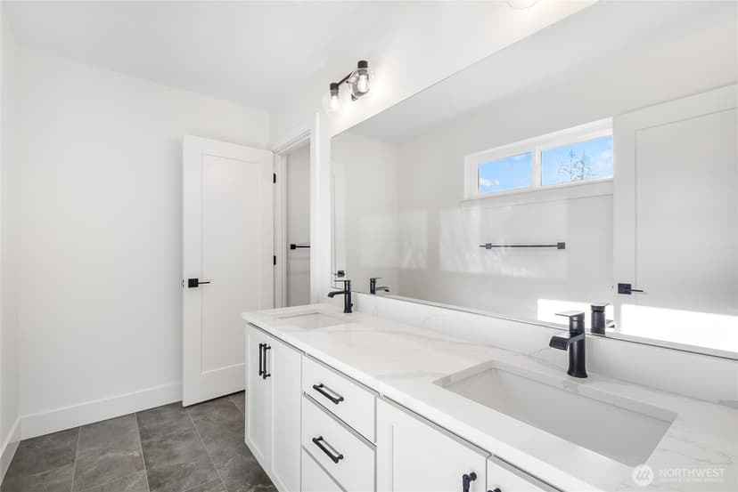 Property photo for 2413 197th Street NE, Arlington photo 18
