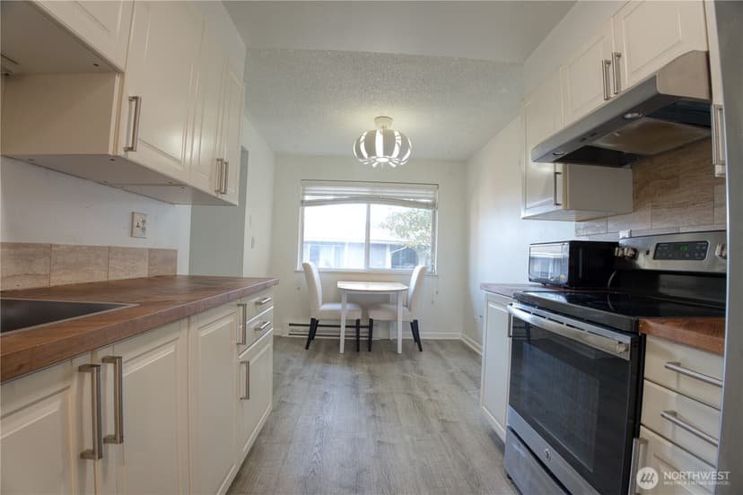 Property photo for 17301 NE 45th Street #88, Redmond photo 10
