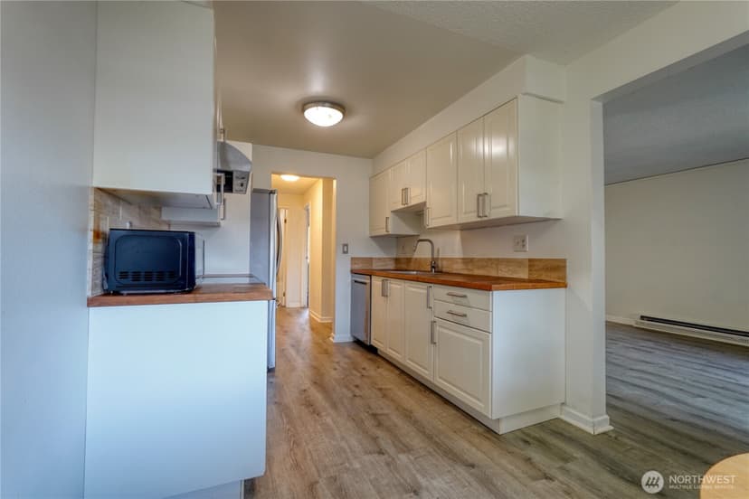 Property photo for 17301 NE 45th Street #88, Redmond photo 9