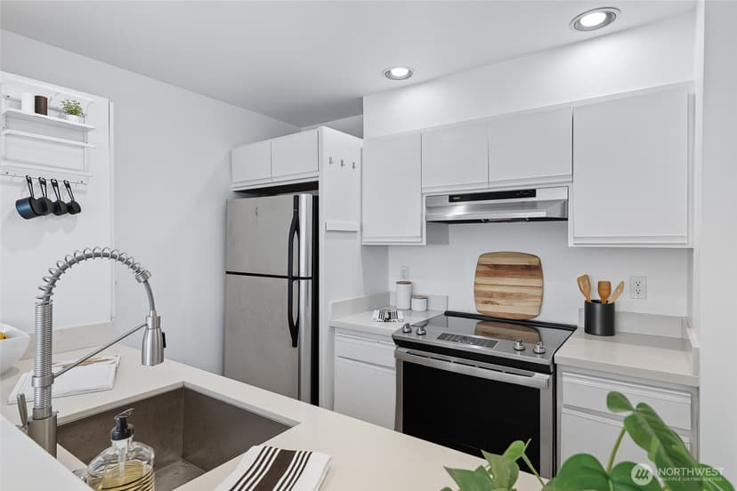 Property photo for 2642 NW 59th Street #301, Seattle photo 7