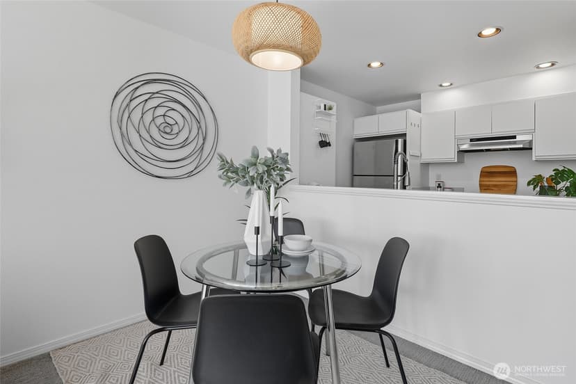 Property photo for 2642 NW 59th Street #301, Seattle photo 4