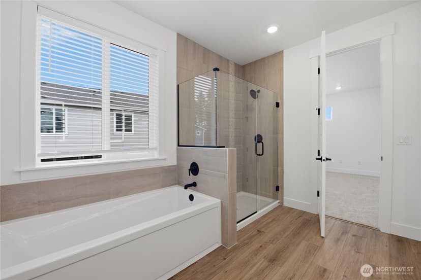 Property photo for 14421 204th Avenue Ct E, Bonney Lake photo 8