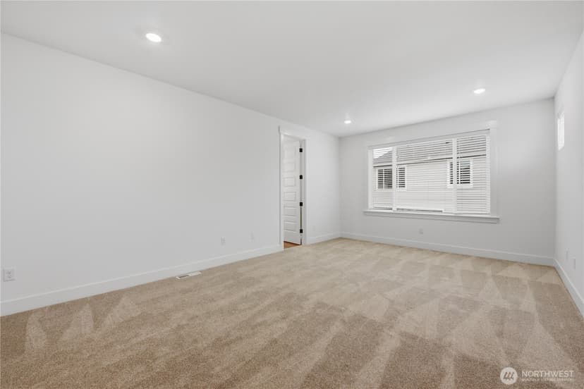 Property photo for 14421 204th Avenue Ct E, Bonney Lake photo 6