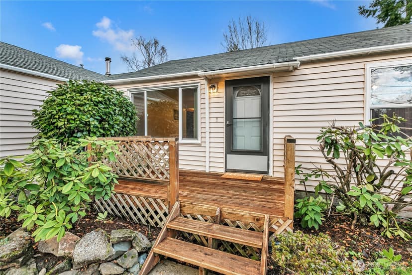 Property photo for 4812 S 172nd Place, SeaTac photo 3