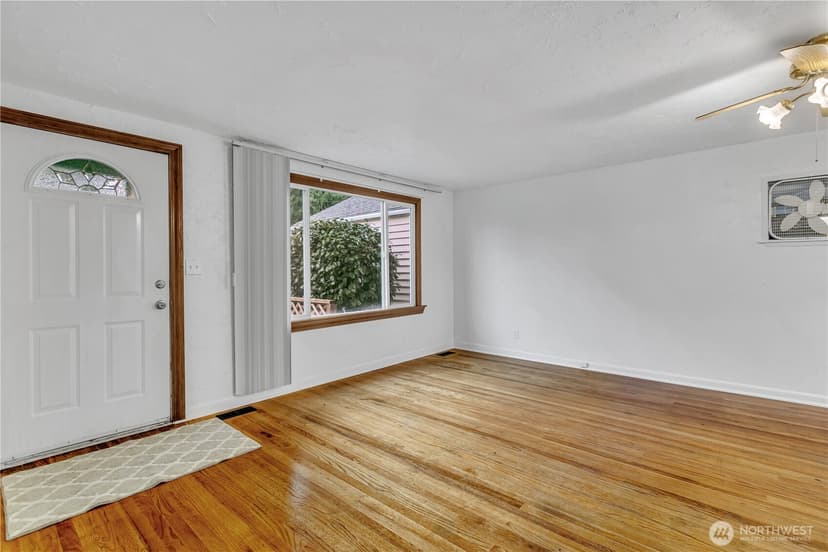 Property photo for 4812 S 172nd Place, SeaTac photo 6