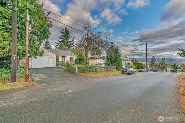 Property photo for 4812 S 172nd Place, SeaTac photo 4