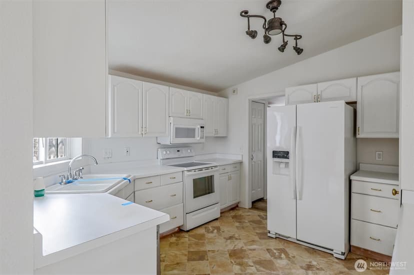Property photo for 3905 169th Street Ct E, Tacoma photo 11