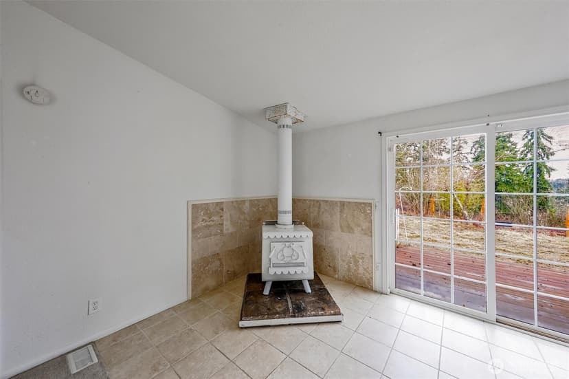 Property photo for 3905 169th Street Ct E, Tacoma photo 9