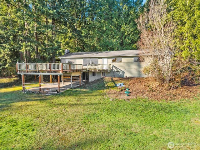 Property photo for 12901 230th Avenue SE, Issaquah photo 3