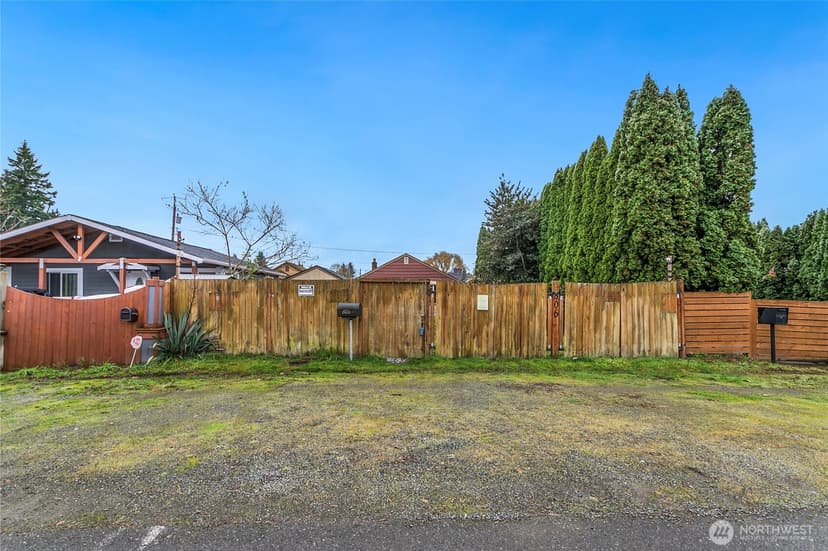 Property photo for 806 5th Street SE, Auburn photo 15