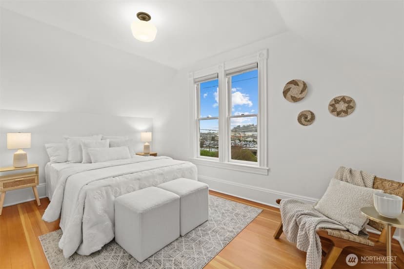 Property photo for 2016 14th Avenue W, Seattle photo 18