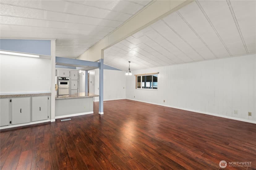 Property photo for 1402 22nd Street NE #402, Auburn photo 6