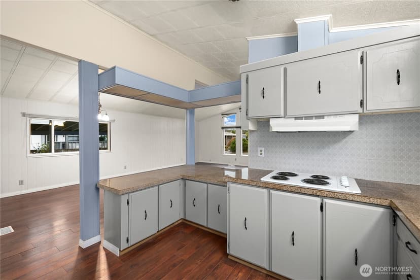 Property photo for 1402 22nd Street NE #402, Auburn photo 12