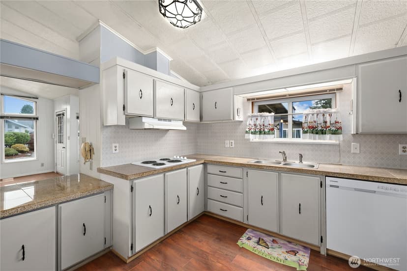 Property photo for 1402 22nd Street NE #402, Auburn photo 9